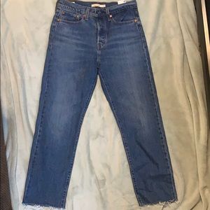 Levi’s wedgie straight jeans